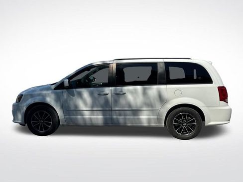 Used 2017 Dodge Grand Caravan GT FWD image 4