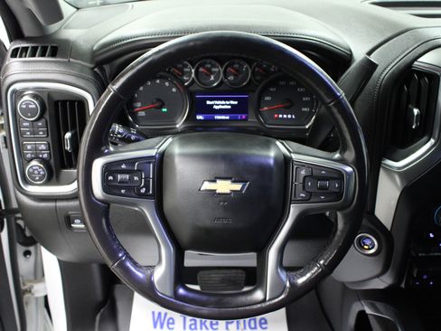 Used 2020 Chevrolet Silverado 1500 LTZ w/ LTZ Convenience Package image 17