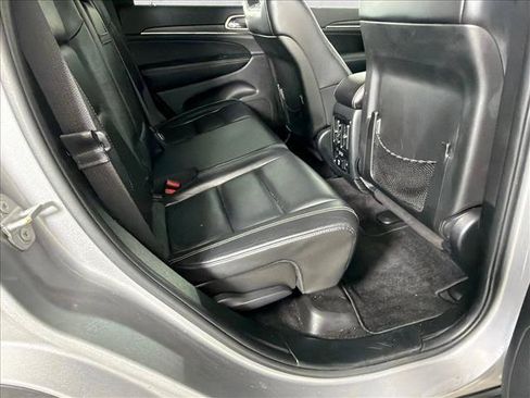Used 2017 Jeep Grand Cherokee Limited AWD/4WD image 17