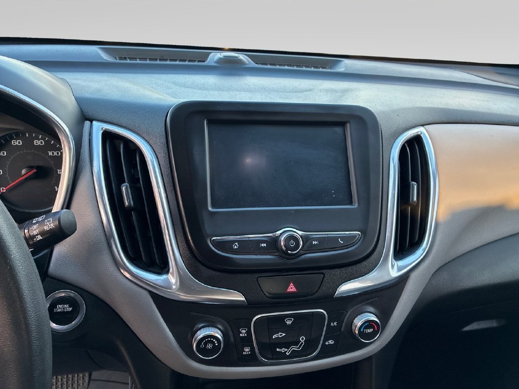 Used 2018 Chevrolet Equinox LT FWD image 13