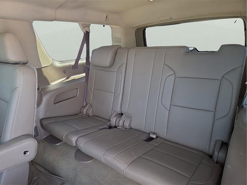 Used 2018 Chevrolet Suburban LT w/ Off-Road Package image 13