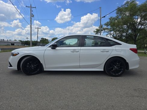 Used 2024 Honda Civic Sport image 13