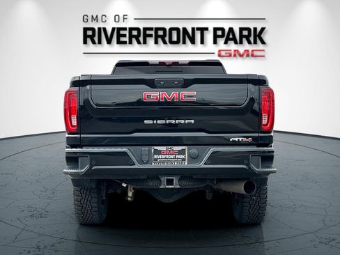 Used 2020 GMC Sierra 2500 AT4 w/ AT4 Premium Package image 4