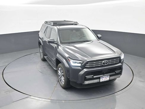 Used 2025 Toyota 4Runner Limited AWD/4WD image 30