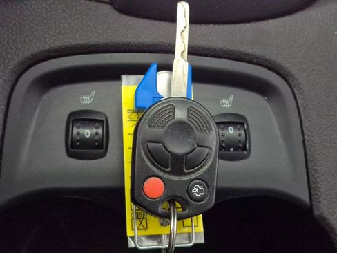 Used 2013 Ford Focus SE w/ SE Winter Pkg image 23