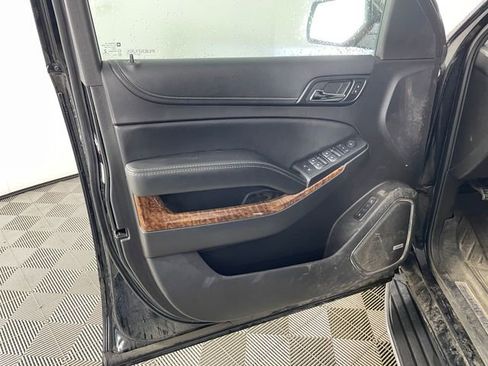 Used 2016 Chevrolet Suburban LTZ image 11