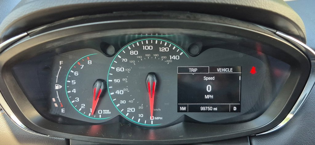 Used 2020 Chevrolet Trax LT w/ Redline Edition AWD/4WD image 10