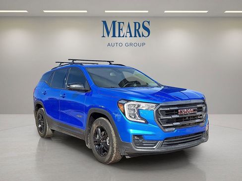 Used 2024 GMC Terrain AT4 w/ Tech Package image 7