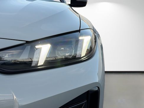 New 2026 BMW M440i w/ Premium Package RWD image 9