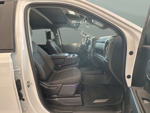 Used 2022 Chevrolet Silverado 1500 Custom AWD/4WD image 18