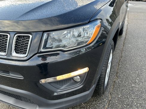 Used 2019 Jeep Compass Latitude w/ Popular Equipment Group image 9