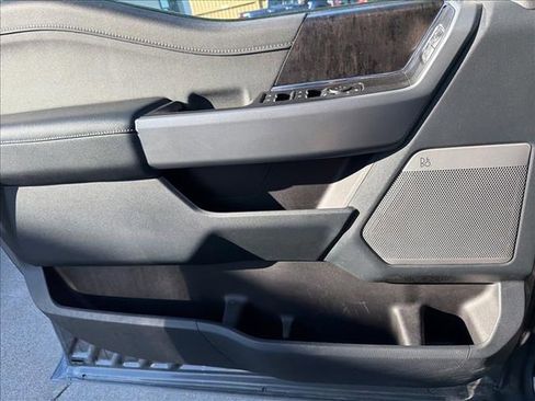 Used 2022 Ford F150 Lariat image 14