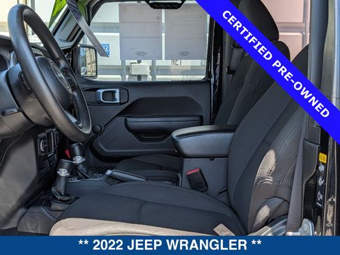 Used 2022 Jeep Wrangler Sport AWD/4WD image 15