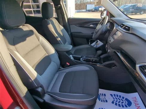 Certified 2022 Chevrolet TrailBlazer LT w/ Driver Confidence Package image 26