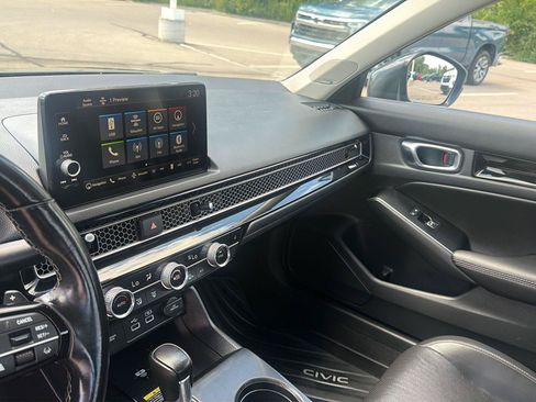 Used 2023 Honda Civic Touring image 16