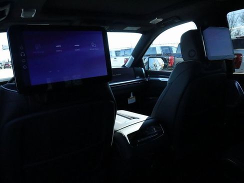 New 2026 Cadillac Escalade Platinum Sport w/ LPO, ONYX Package image 13