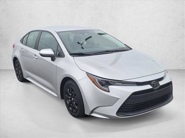 Used 2024 Toyota Corolla LE FWD image 3