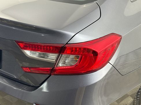 Used 2022 Honda Accord LX image 34