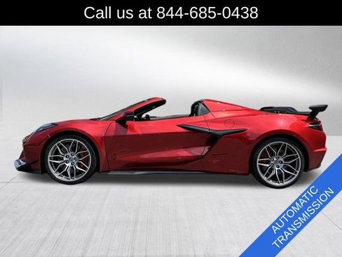 Used 2024 Chevrolet Corvette Z06 w/ Z07 Performance Package RWD image 5