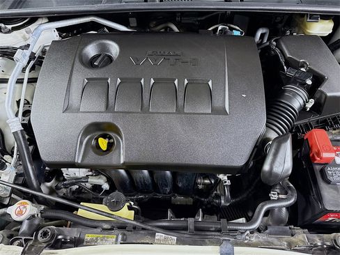 Used 2019 Toyota Corolla LE image 29