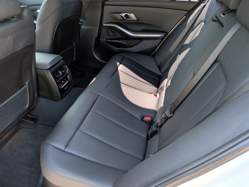 Used 2021 BMW 330i Sedan w/ Convenience Package RWD image 35