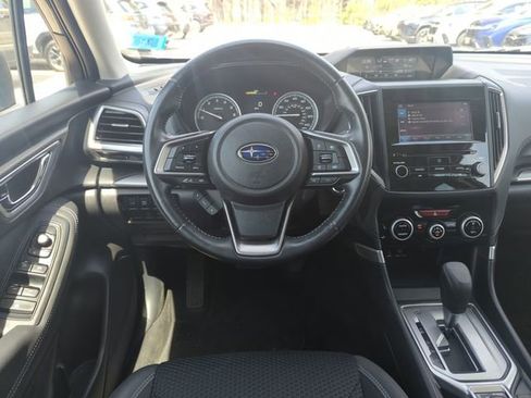Used 2021 Subaru Forester Premium AWD/4WD image 17