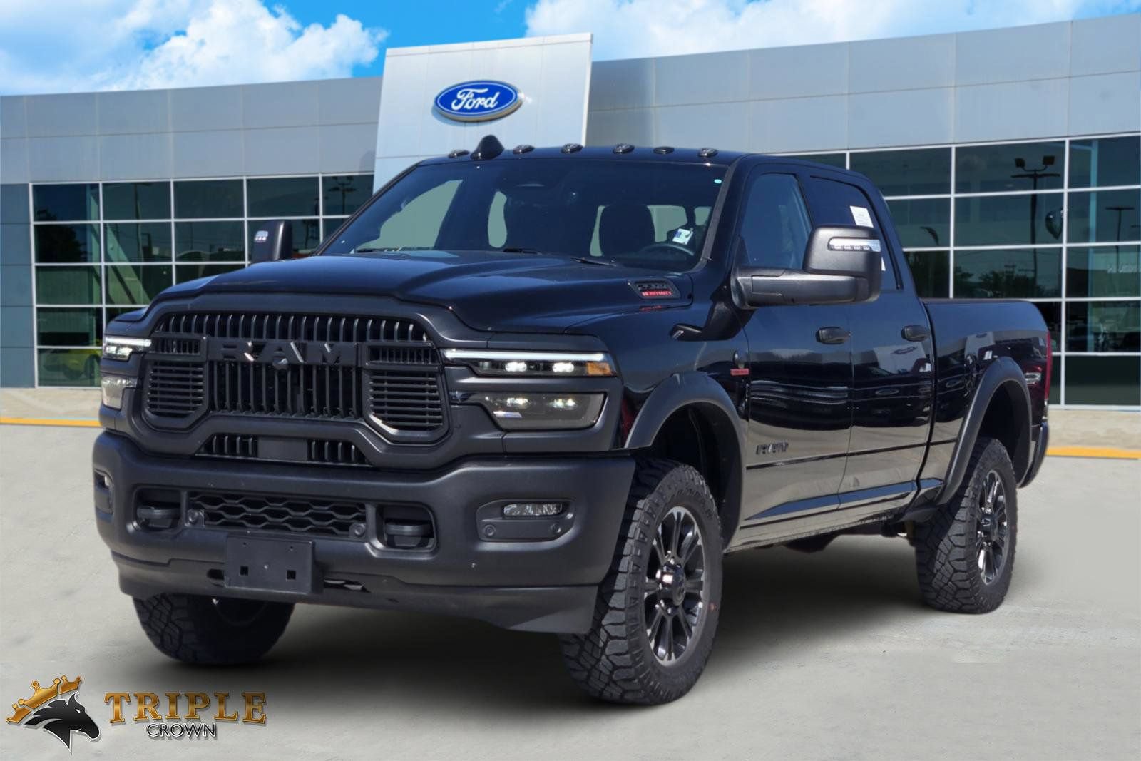 Used 2026 RAM 2500 Rebel AWD/4WD image 2