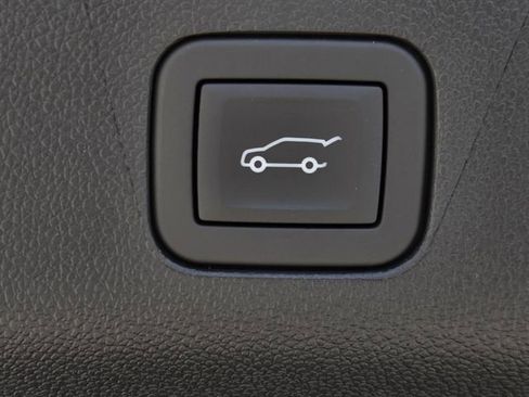 New 2026 GMC Yukon Denali Ultimate AWD/4WD image 11