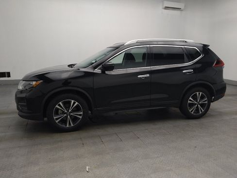 Used 2020 Nissan Rogue SV w/ Premium Package FWD image 2