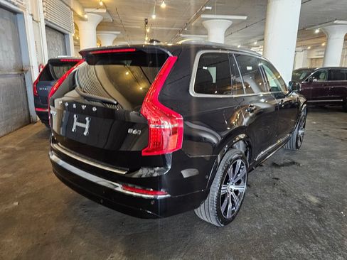 Certified 2025 Volvo XC90 B6 Ultra w/ Protection Package Premier AWD/4WD image 4