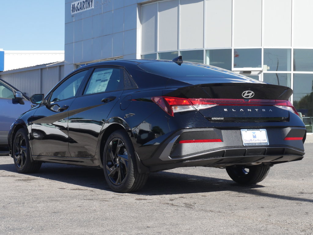 New 2026 Hyundai Elantra Sport FWD image 12