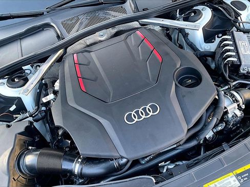 Used 2022 Audi S4 Premium Plus w/ Premium Plus Package image 31