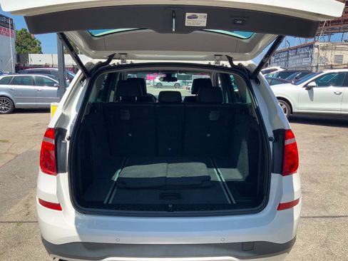 Used 2017 BMW X3 sDrive28i RWD image 13