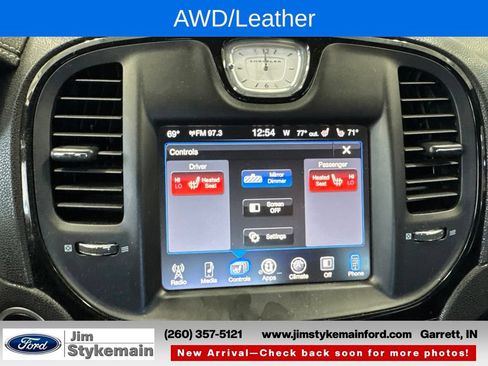 Used 2016 Chrysler 300 S AWD/4WD image 10