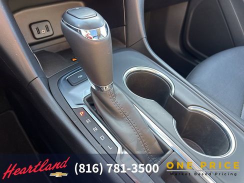 Used 2018 Chevrolet Equinox Premier image 39