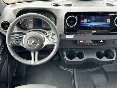 Used 2026 Mercedes-Benz Sprinter 2500 image 14