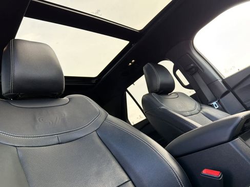 Used 2023 Ford Explorer ST w/ Equipment Group 401A image 18