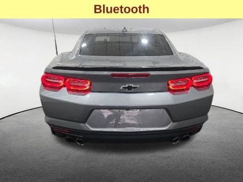 Used 2022 Chevrolet Camaro LT RWD image 7