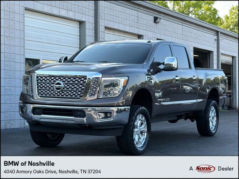 Used 2016 Nissan Titan SL RWD image 1