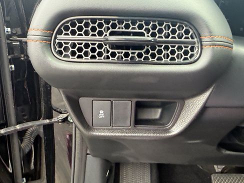 Certified 2026 Honda HR-V Sport image 18