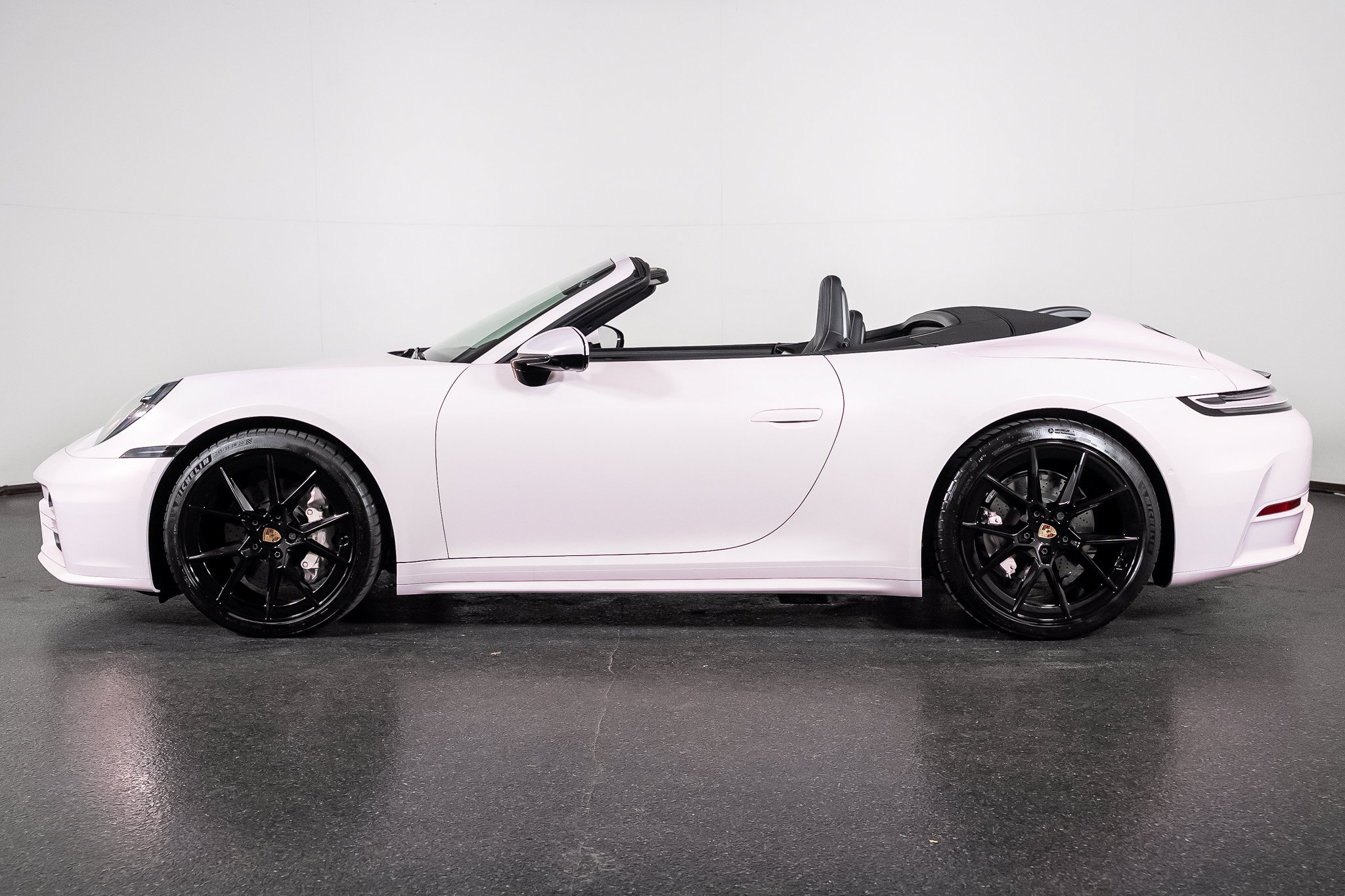 Used 2026 Porsche 911 Carrera RWD image 14