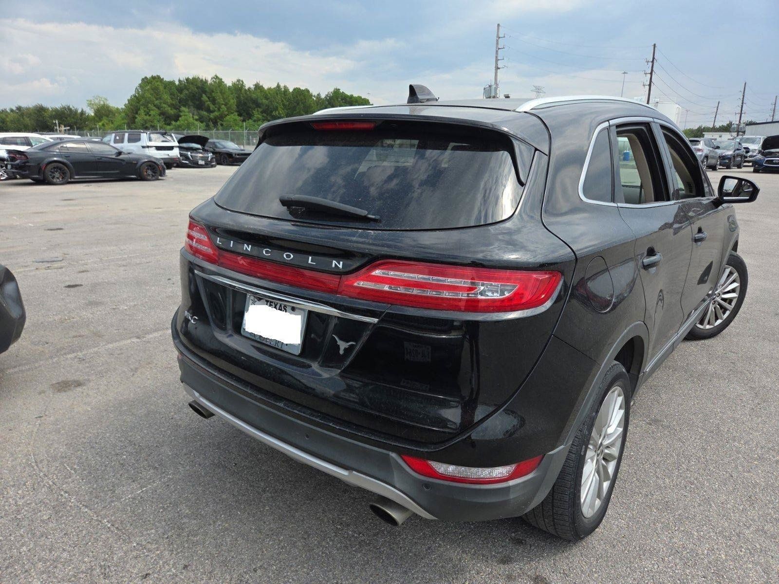 Used 2019 Lincoln MKC Premiere FWD image 3