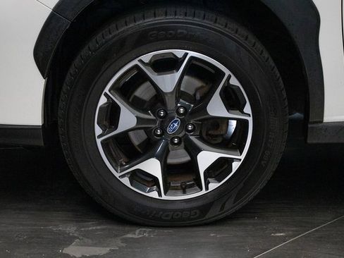 Used 2019 Subaru Crosstrek 2.0i w/ Eyesight System image 8