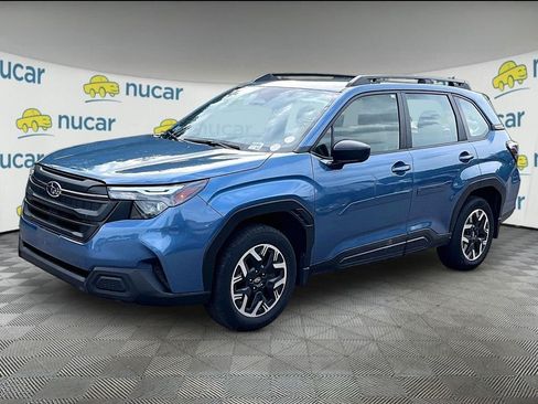 Used 2025 Subaru Forester AWD/4WD image 3