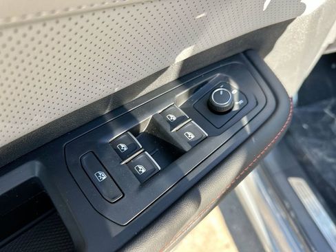 New 2025 Volkswagen Atlas Peak Edition SE image 41