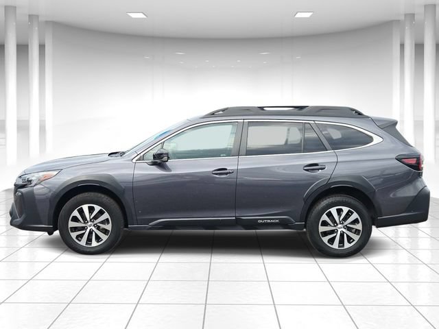 Used 2024 Subaru Outback Premium AWD/4WD image 2