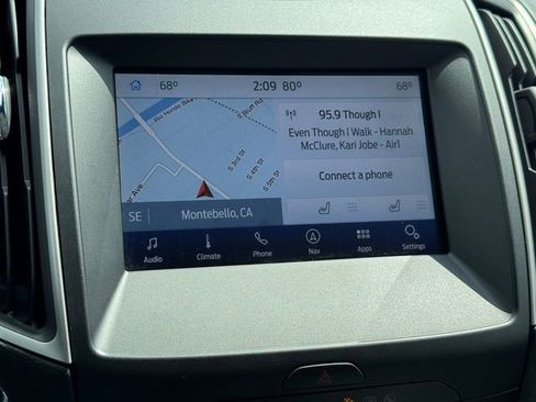 Used 2020 Ford Edge SEL w/ Convenience Package FWD image 17