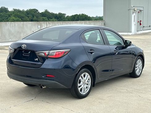 Used 2017 Toyota Yaris iA FWD image 4
