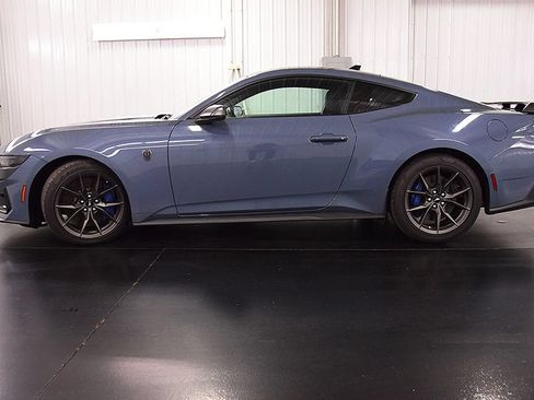 Used 2025 Ford Mustang Dark Horse RWD image 4