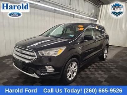 Used 2019 Ford Escape SE w/ Ford Safe & Smart Package